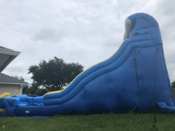 598cedcb78144ee9c7e0f2673caaf013 1766592738 19ft Wipe Out Water Slide